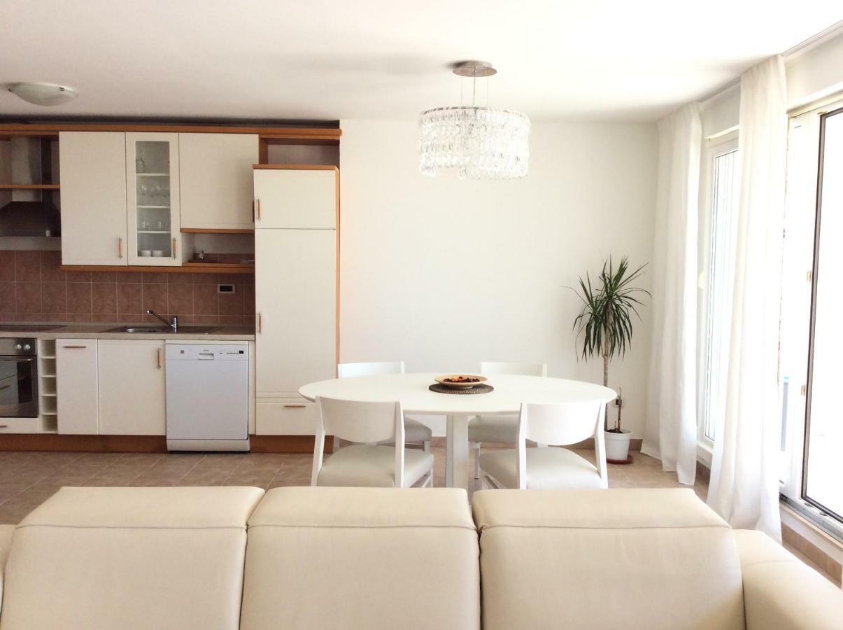 Beach Apartment Lux View Σπλιτ Εξωτερικό φωτογραφία